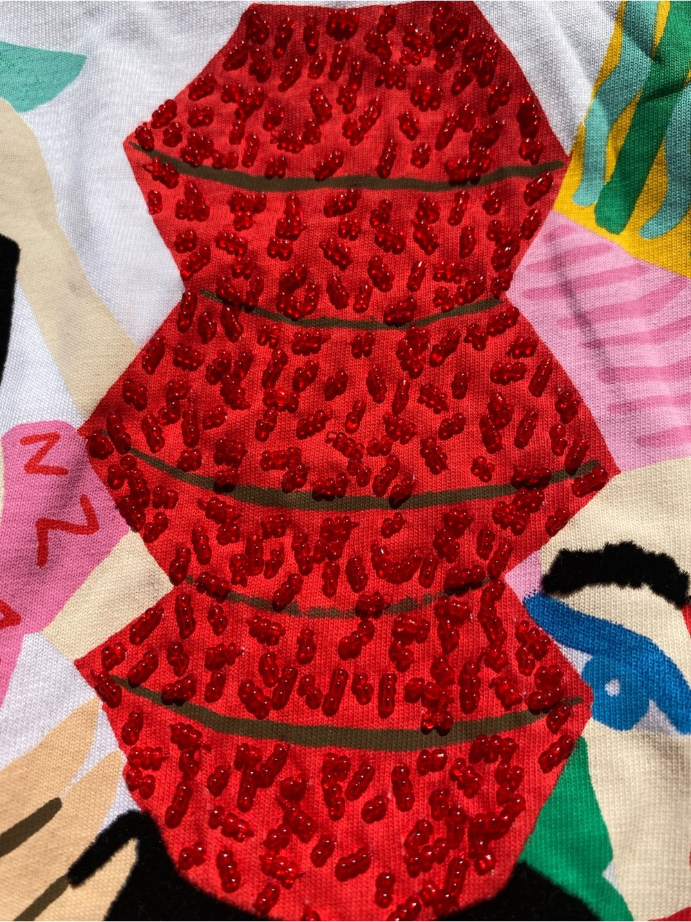 Zara White Graphic Crop Top with Multicolor Illustration - Picture 8 of 10